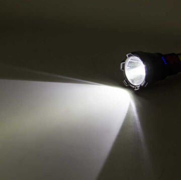 Panther 600 Lümen LED El Feneri USB Şarjlı PT-6106
