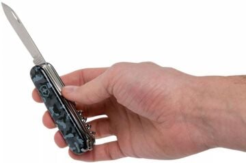 Victorinox Huntsman 1.3713.942 Kamuflaj İsviçre Çakısı 91mm 15F
