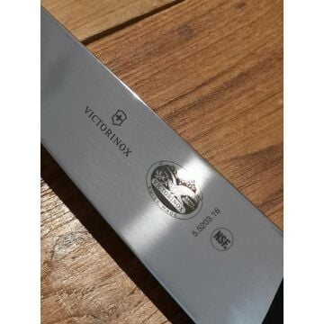 Victorinox Fibrox 16cm Kasap Kelle Bıçağı 5.5203.16 Siyah