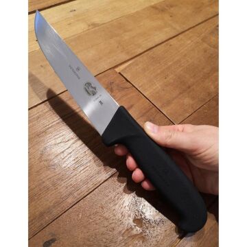 Victorinox Fibrox 16cm Kasap Kelle Bıçağı 5.5203.16 Siyah