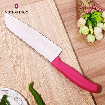 Victorinox SwissClassic 17cm Santoku Bıçağı Oluklu 6.8526.17L5B Pembe