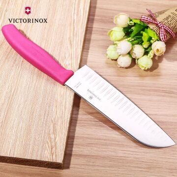 Victorinox SwissClassic 17cm Santoku Bıçağı Oluklu 6.8526.17L5B Pembe