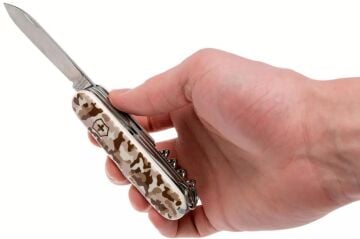 Victorinox Huntsman 1.3713.941 Kamuflaj İsviçre Çakısı 91mm 15F