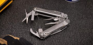 Leatherman Wave+ Penseli Kılıflı Multitool 18F Gümüş